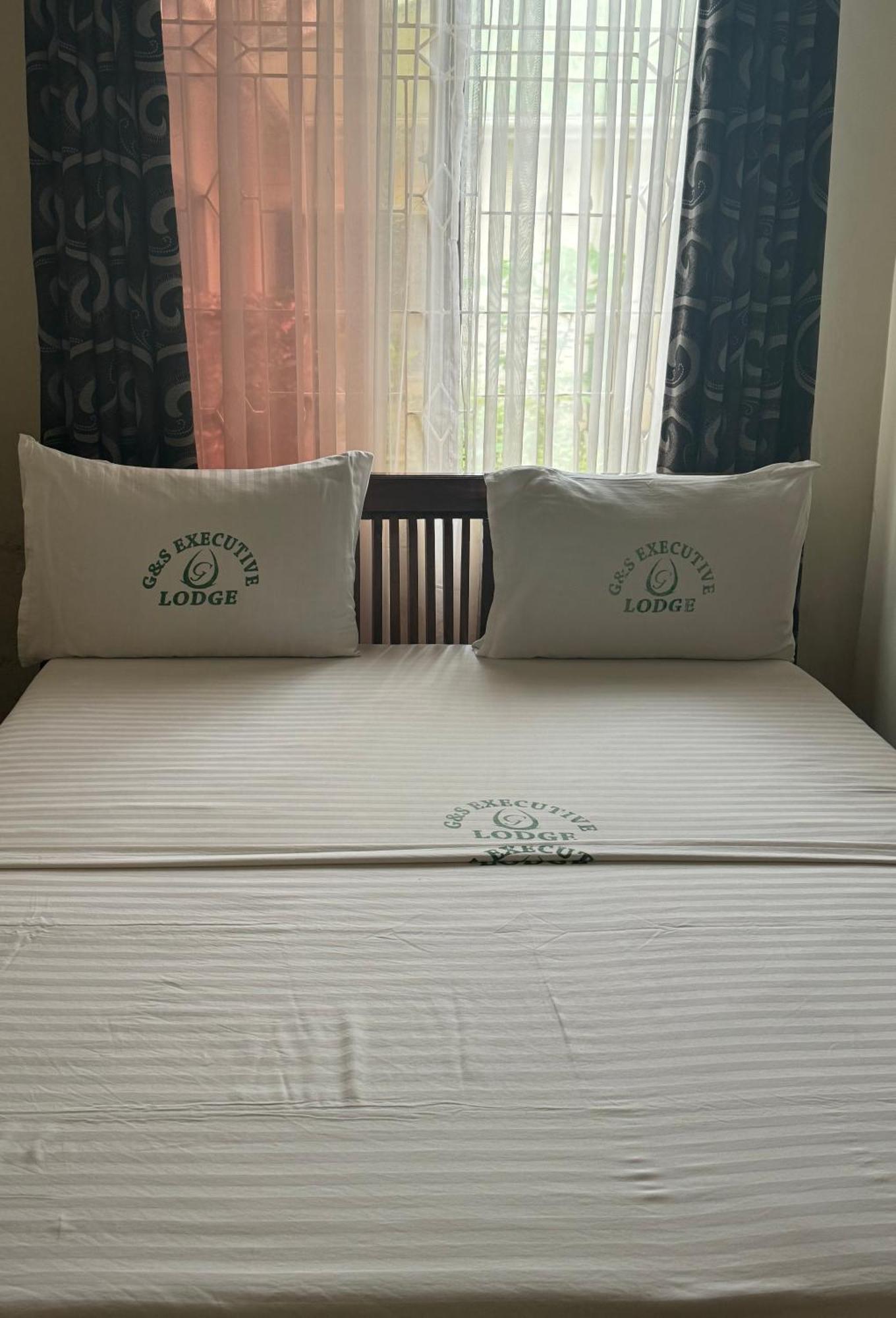 G & S Executive Lodge Dar es Salaam Ngoại thất bức ảnh